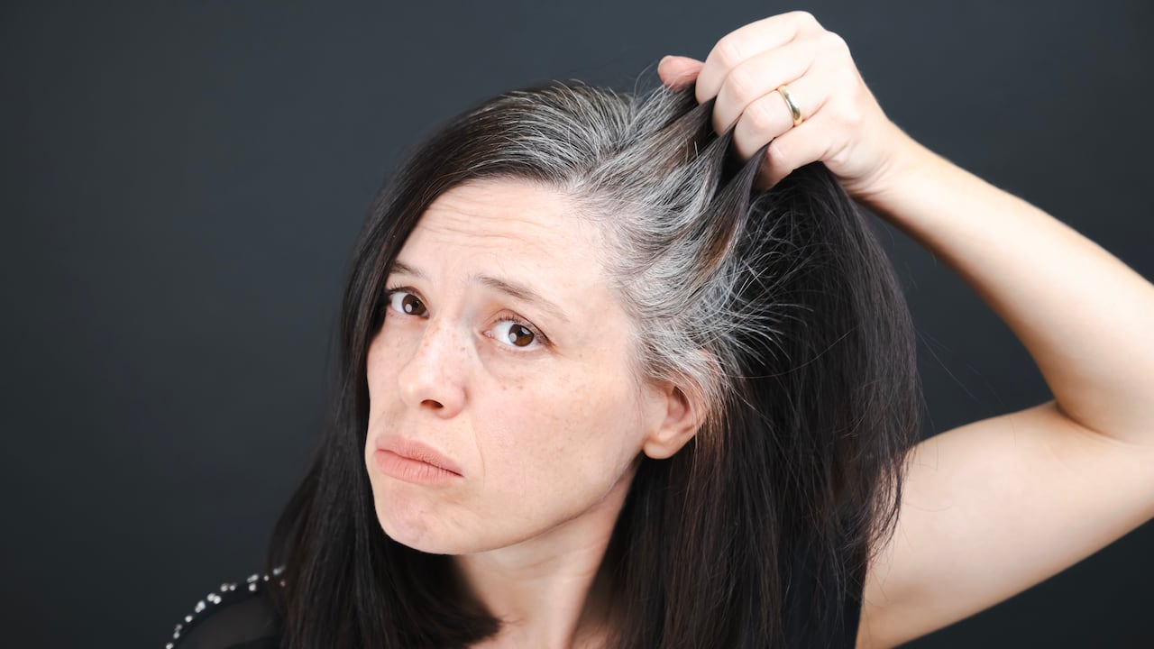 Remedio casero con café contra las canas: sabiduría ancestral